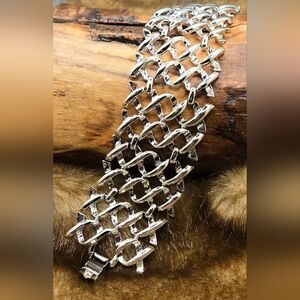 Silver Tone Panel Bracelet Silver Tone Fold Over Clasp Sz 7.5